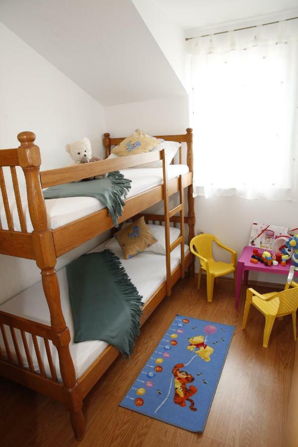 Apartman Alica Srima 沃迪切 外观 照片