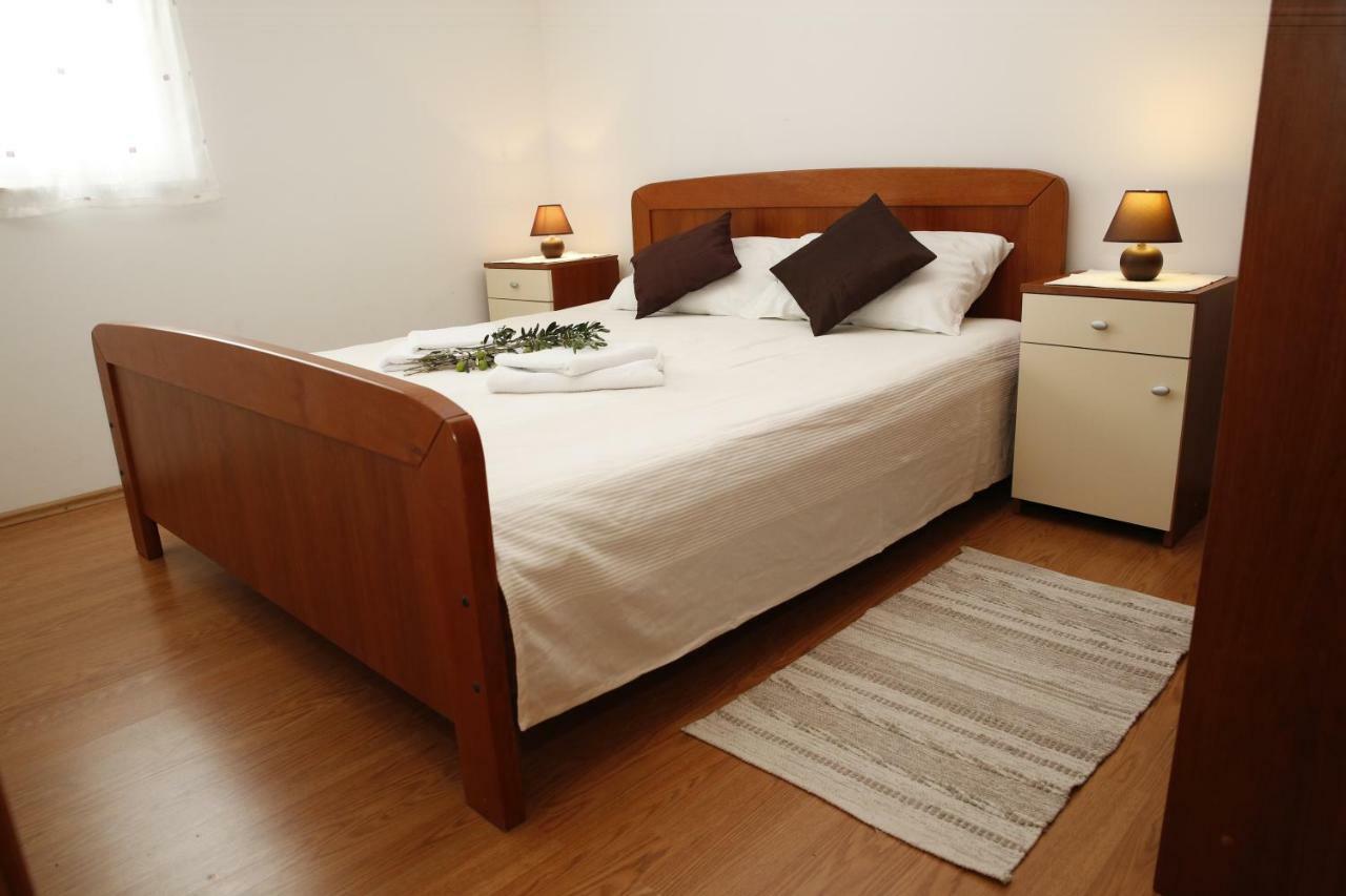 Apartman Alica Srima 沃迪切 外观 照片
