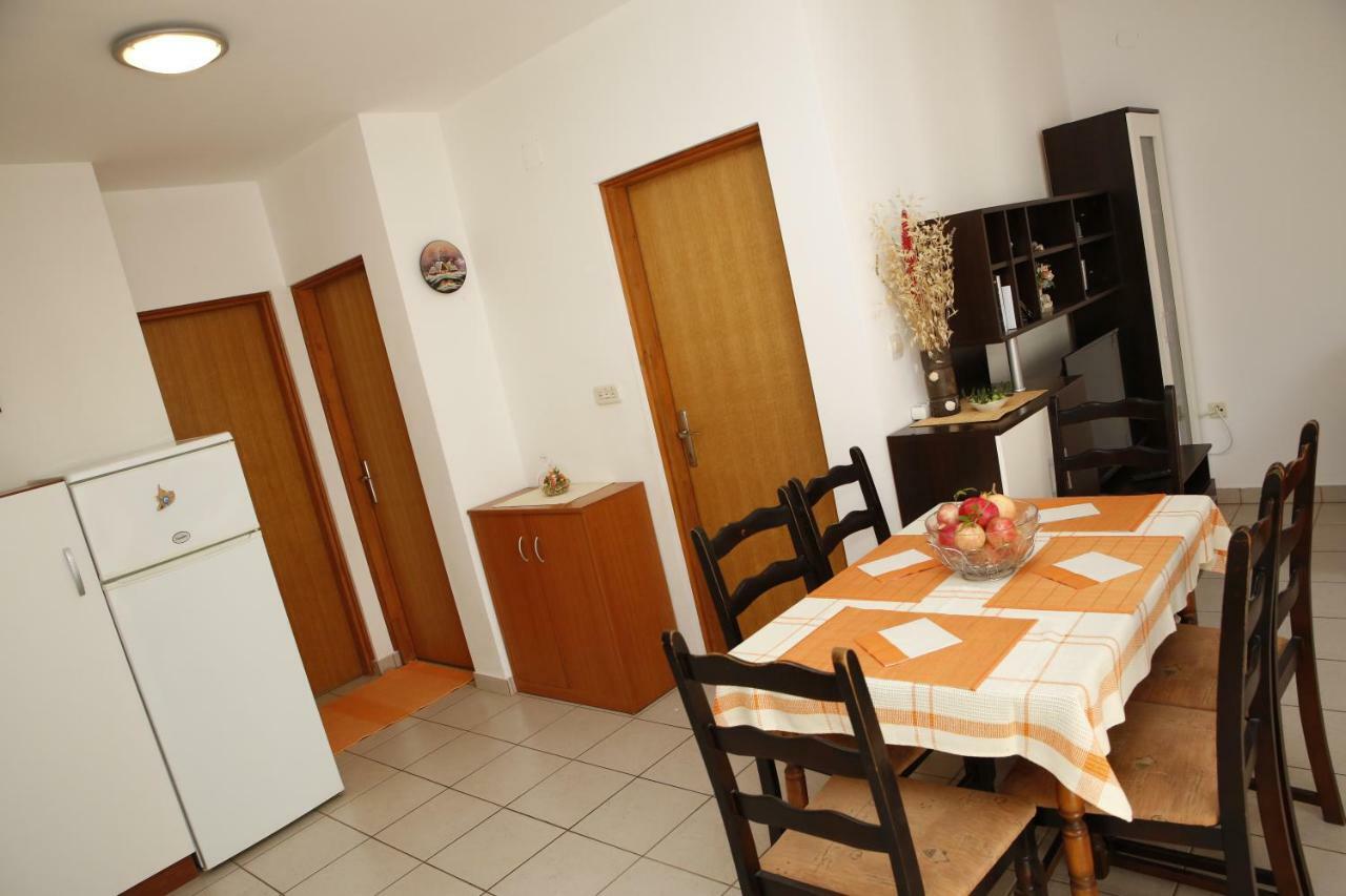 Apartman Alica Srima 沃迪切 外观 照片