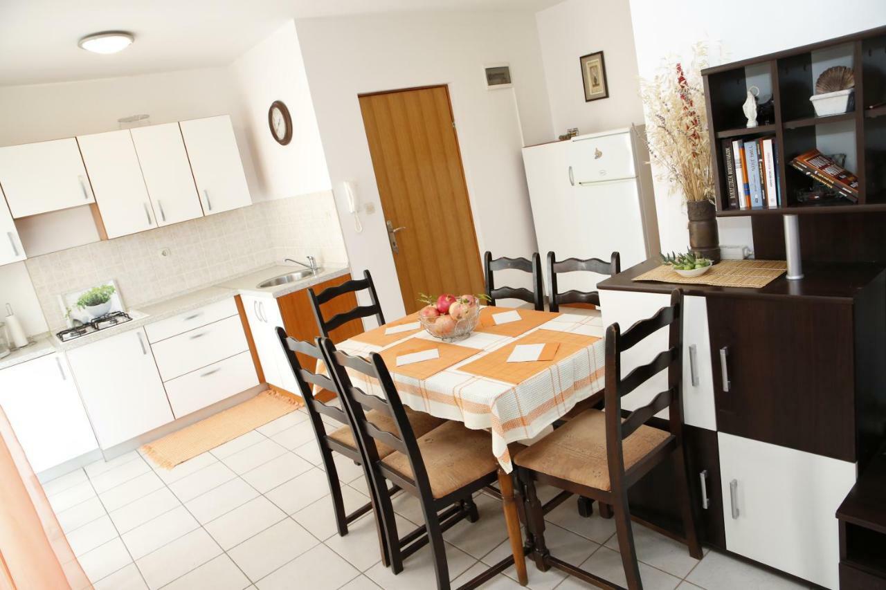 Apartman Alica Srima 沃迪切 外观 照片