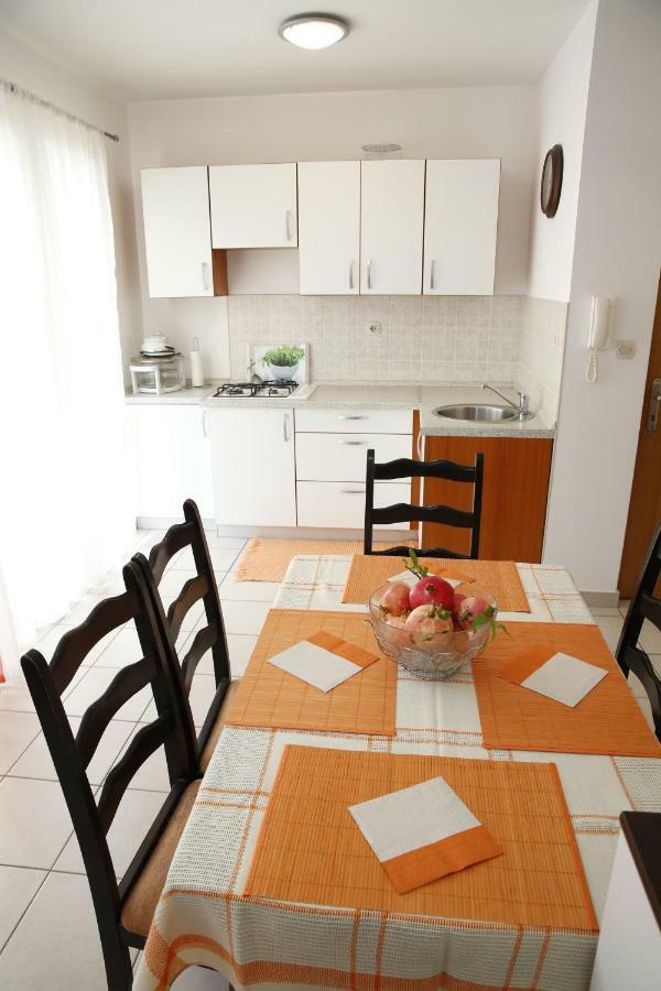 Apartman Alica Srima 沃迪切 外观 照片